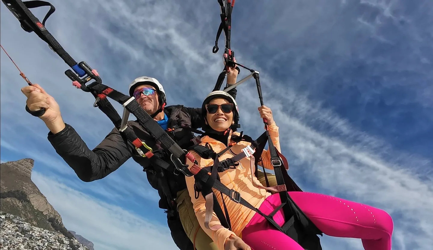 Tandem paragliding near Lion’s Head in Cape Town